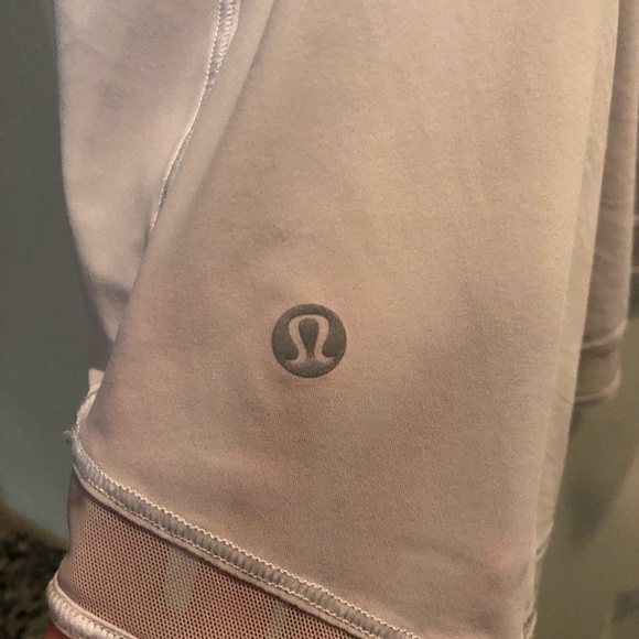Lululemon top size 2 - Picture 5 of 6